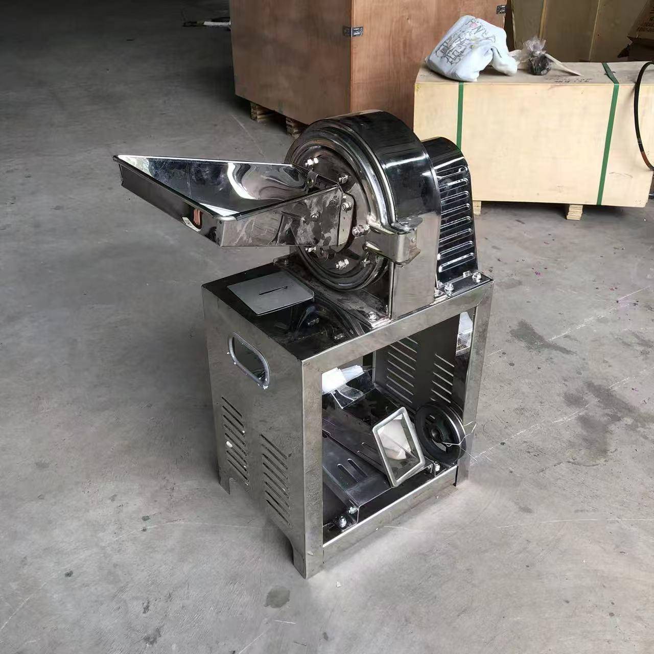 不锈钢材质稻壳酒糟粉碎机五谷杂粮面粉碎机酒糟中药渣粉碎机