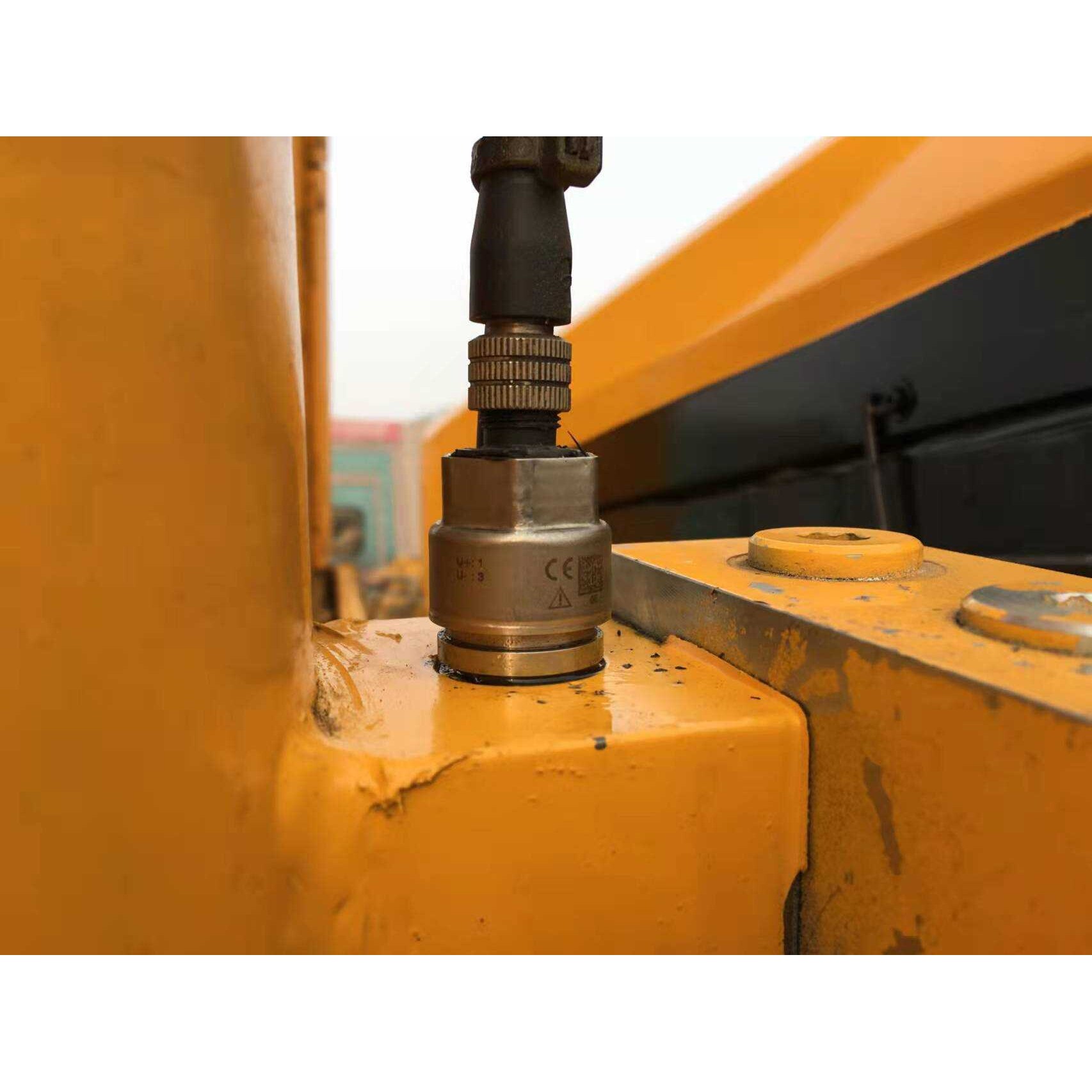 徐工XCT12吨吊车油压传感器变幅油缸压力传感器XCT系列重量传感器