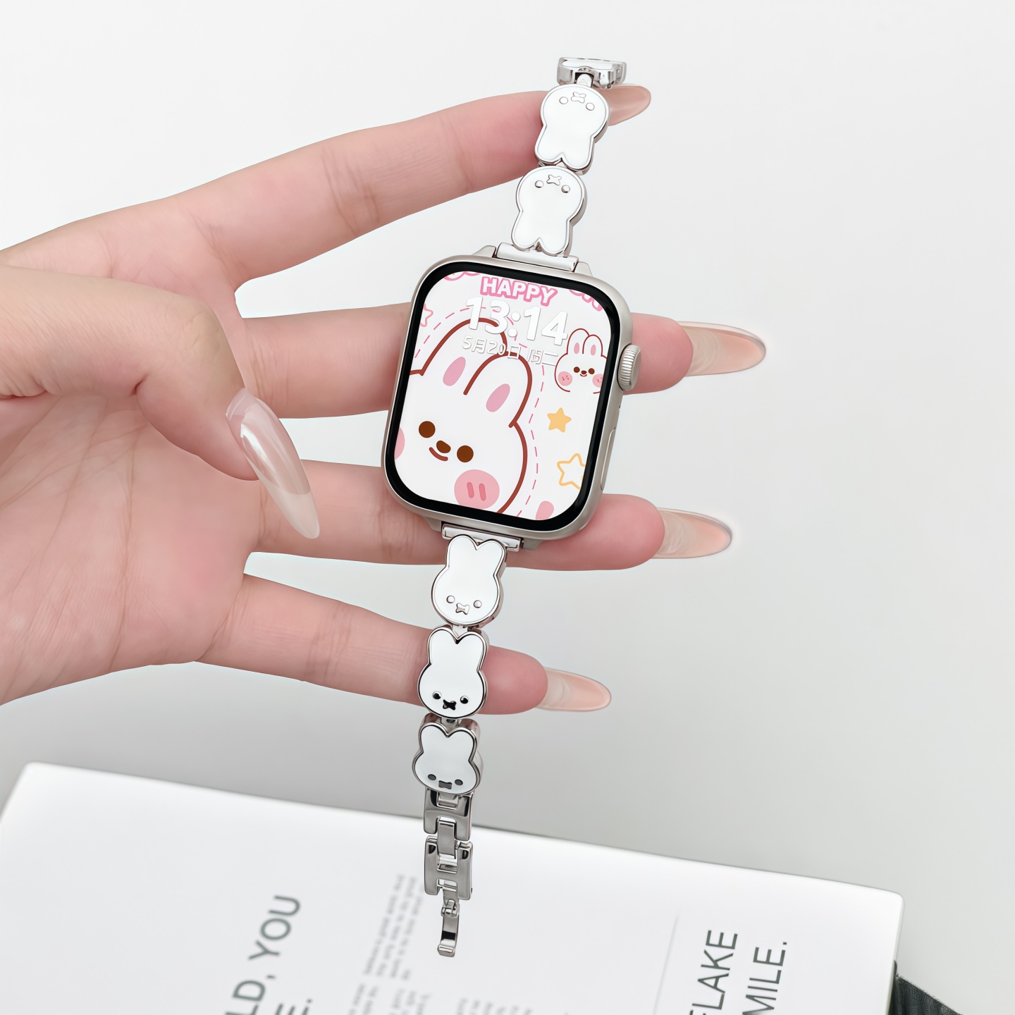 可爱米菲兔适用苹果手表s11表带applewatch10表带米菲兔金属iwatchs10/S11/9/8/7se女生时尚高级感替换表链带