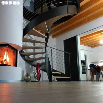 木楼梯同上扶手栏杆玻璃护栏弧型美观漂亮别墅装饰旋转梯