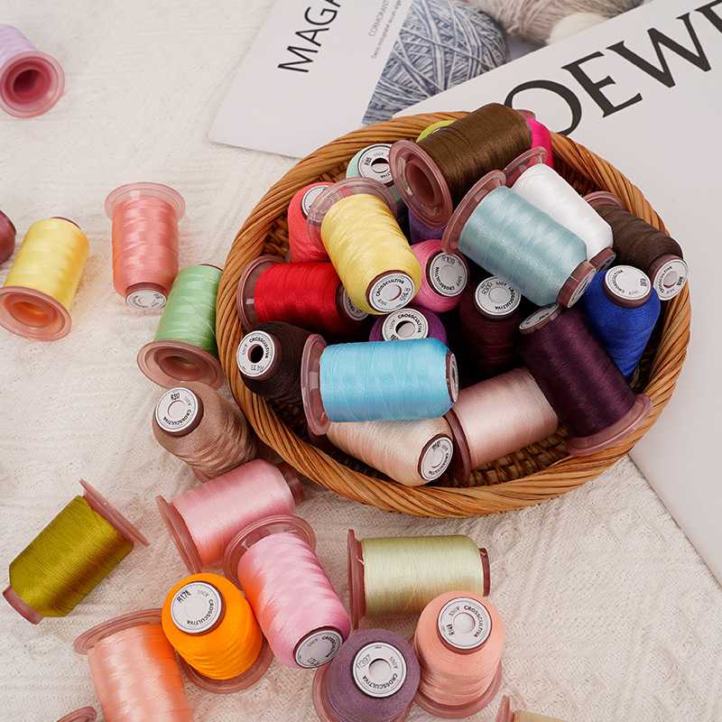 新款绣花线40色120D高亮涤纶绣花线550码家用彩色手工刺绣线套装