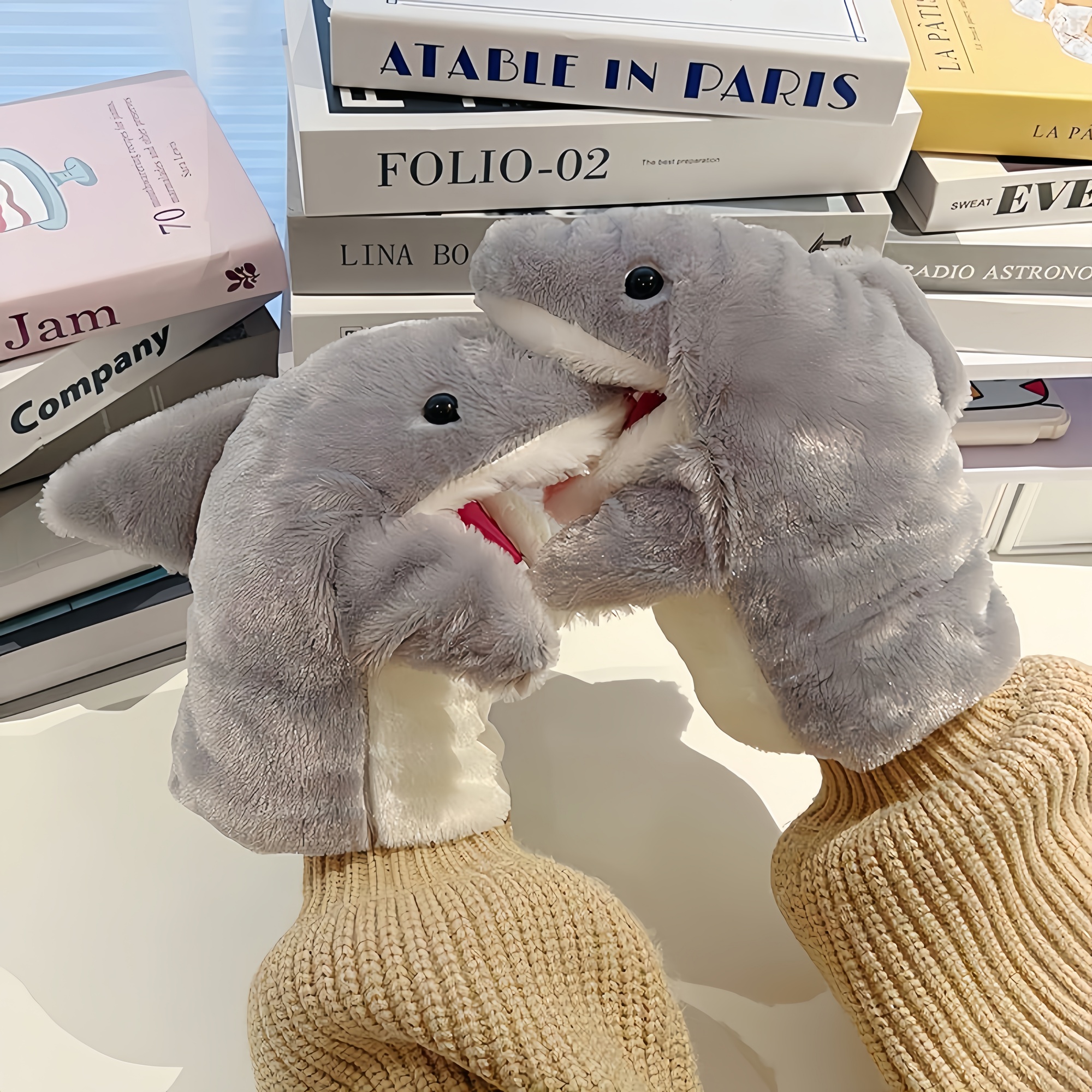 小鲨鱼手偶手套玩偶公仔可张嘴娃娃动嘴整蛊毛绒玩具奇葩生日礼物