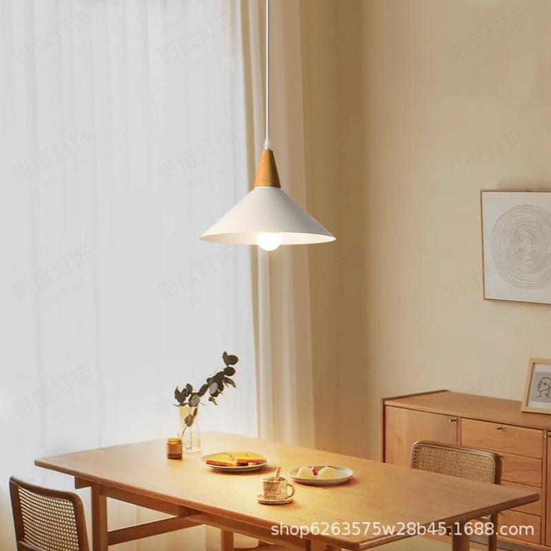 北欧餐厅吊灯日式原木风茶室餐桌灯现代极简吧台创意卧室床头吊灯