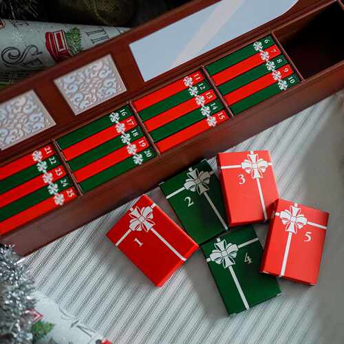 2025 亚马逊爆款Mini Book Ornament Advent 圣诞节惊喜盲家