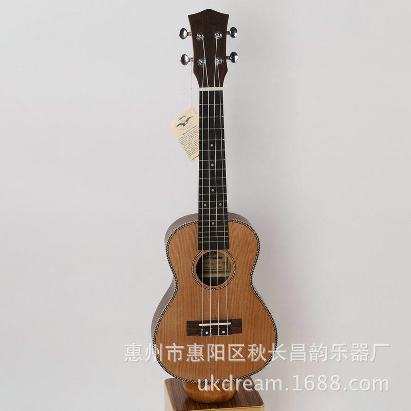 UC-63E红松面l单玫瑰木花木边木质尤克里里吉他 夏威夷24寸小四弦