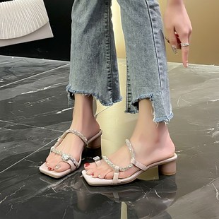 女鞋 水钻夹脚银色凉拖鞋 大码 女夏202u5超火法式 41到4 绝美粗跟凉鞋