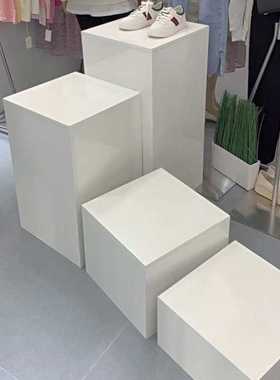 地台服装店展示台橱窗方形模特白色站台底座陈列展柜展会展台木质