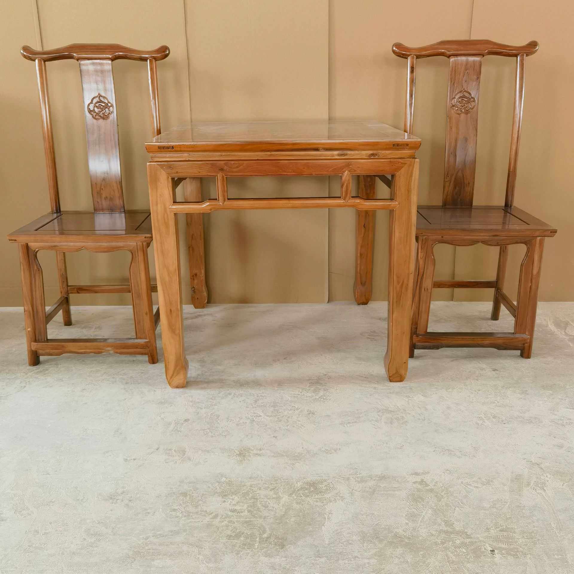 厂家供应官帽椅三件套古典中式北方老榆木皇宫椅餐桌实木主人椅