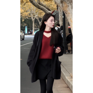 艾文文IRIS 天鹅颈 2026冬内搭气质显瘦女士上衣挂脖镂空针织衫