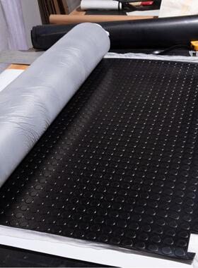 圆点圆扣铆钉橡胶板车间防滑垫圆扣橡胶板黑色绝缘胶胶皮地垫