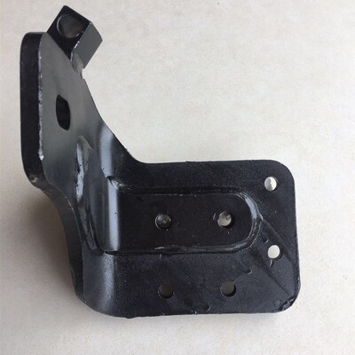 新源65 75轮式挖掘机沟机原装配件 发动机支架 固定架 架子