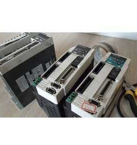 99新 A4750W伺服驱动器MCDDT3520