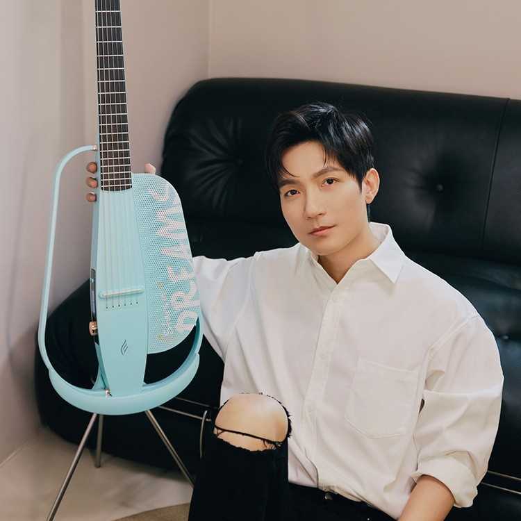 ENYA恩雅NEXG2代碳纤维智能吉他静音男女电箱民谣伴奏弹唱初学者