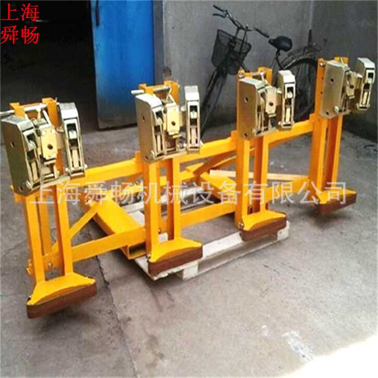 DG2000B四桶八夹叉车油桶夹具 鹰嘴式夹桶器 吊扣型抓桶器