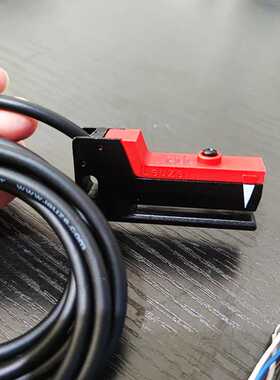 劳易测/LeuzeGS 61/6.2槽型光电传感器标签识别检测标签非透明现