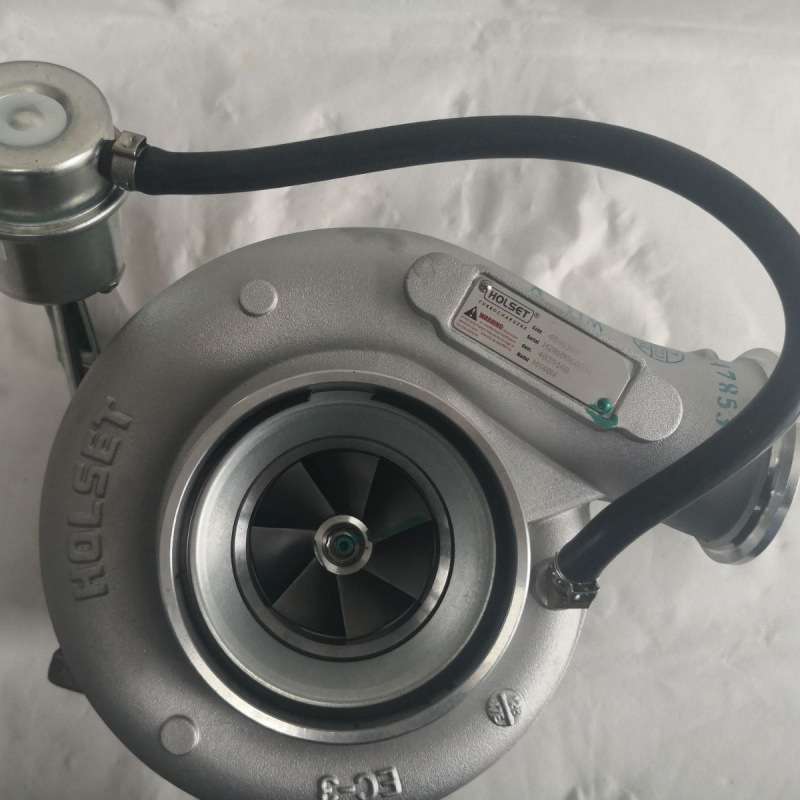 康明斯ISCE发动机配件涡轮增压器工程机械HX40W 4037120 4037119