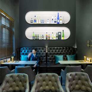 商用画风包间装饰挂烟酒酒吧饭店吧行茶商小酒馆清工业发光墙面装