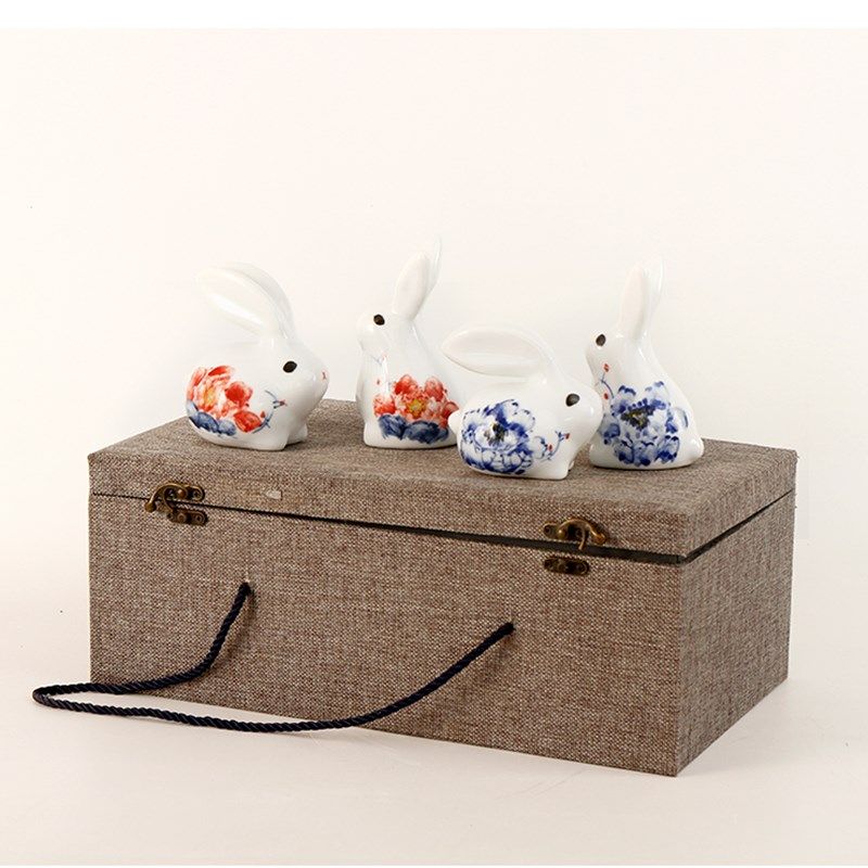 可爱生肖兔子青花陶瓷摆件手绘客厅桌面酒柜家居装饰品吉祥物礼物,鲜花速递/花卉仿真/绿植园艺,洒水/浇水壶,淘宝优惠券,粉丝福利购,淘宝优惠卷