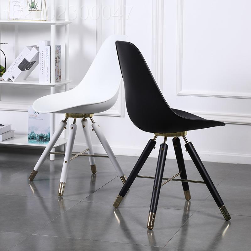 北十欧简约MD0201家用金属实木靠背椅咖啡馆架软包椅斯科技布字伊