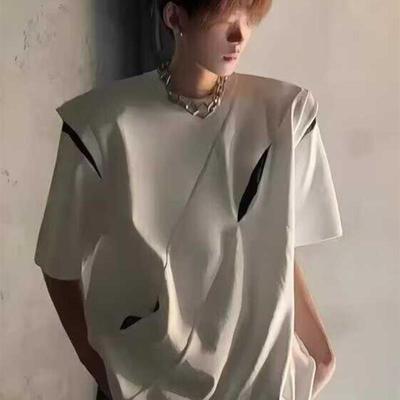 设计感垫肩t恤男小众高级感分割解构美式短袖潮牌小领口男模穿搭
