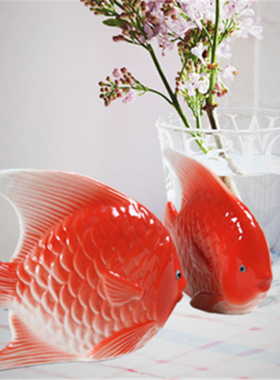 陶瓷金鱼b摆件简约创意结婚情侣礼物家居装饰客厅鱼缸工艺用品包