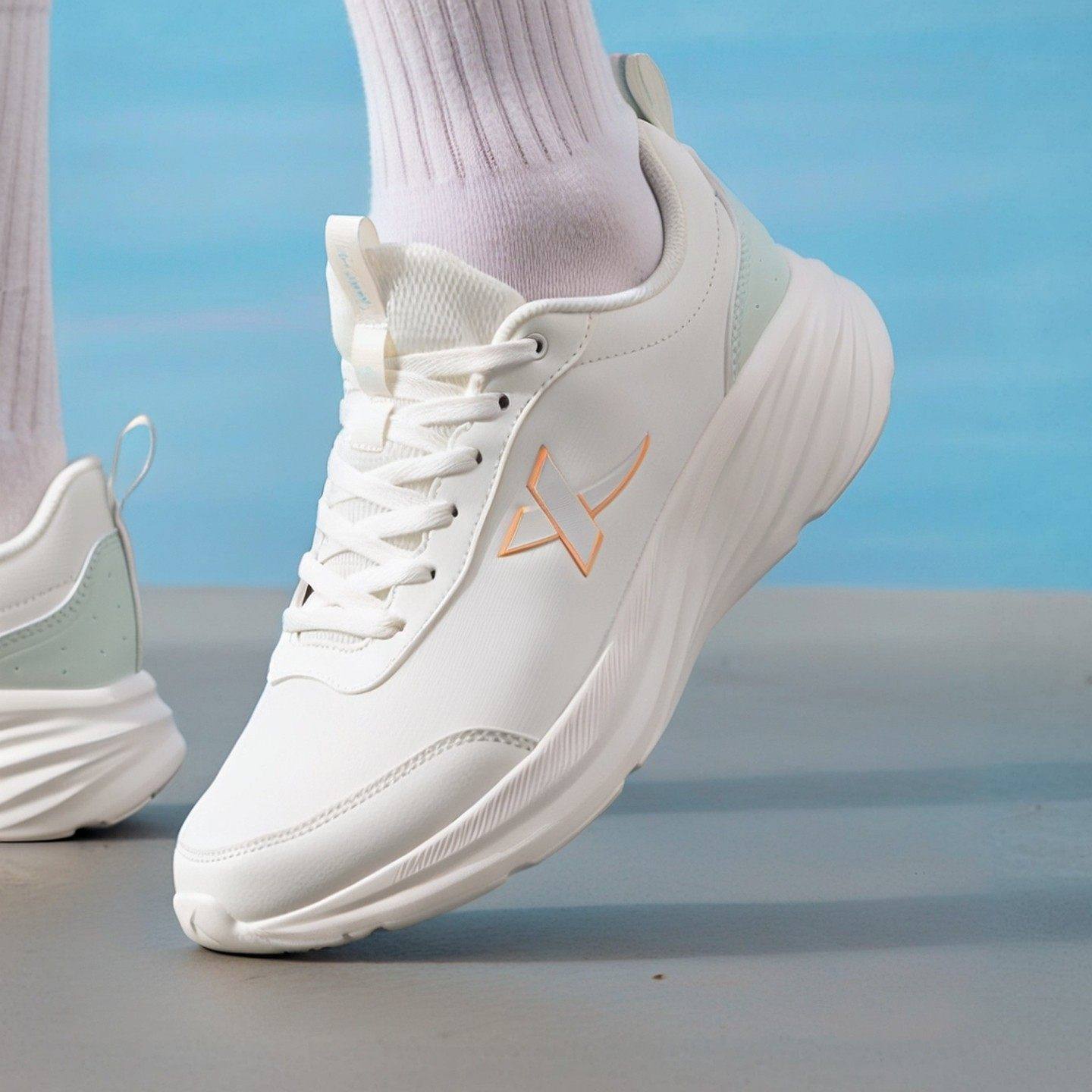 特步羽逸FW丨跑步鞋女秋季新款运动鞋皮面防泼水减震跑鞋休闲鞋子,运动鞋new,跑步鞋,淘宝优惠券,粉丝福利购,淘宝优惠卷