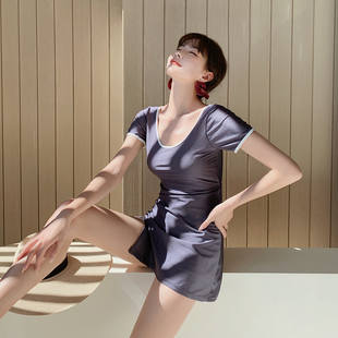 金珠泳衣女士夏2021新款 仙气连体遮肚显瘦保守小胸Z学生游泳 时尚