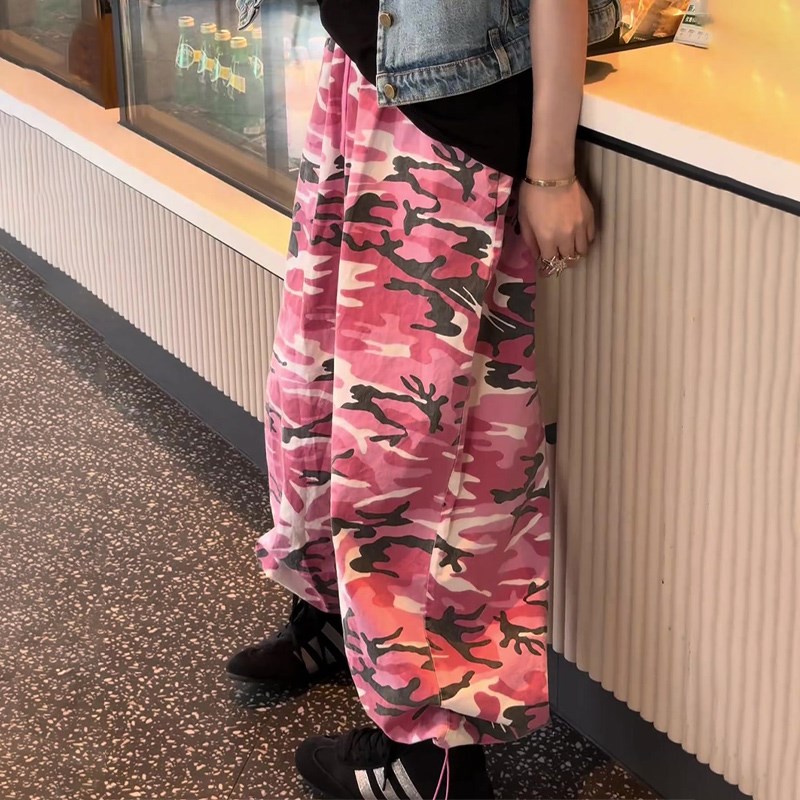粉色高级时尚感休闲风迷彩工装裤女2025夏季新R款宽松显瘦阔腿长