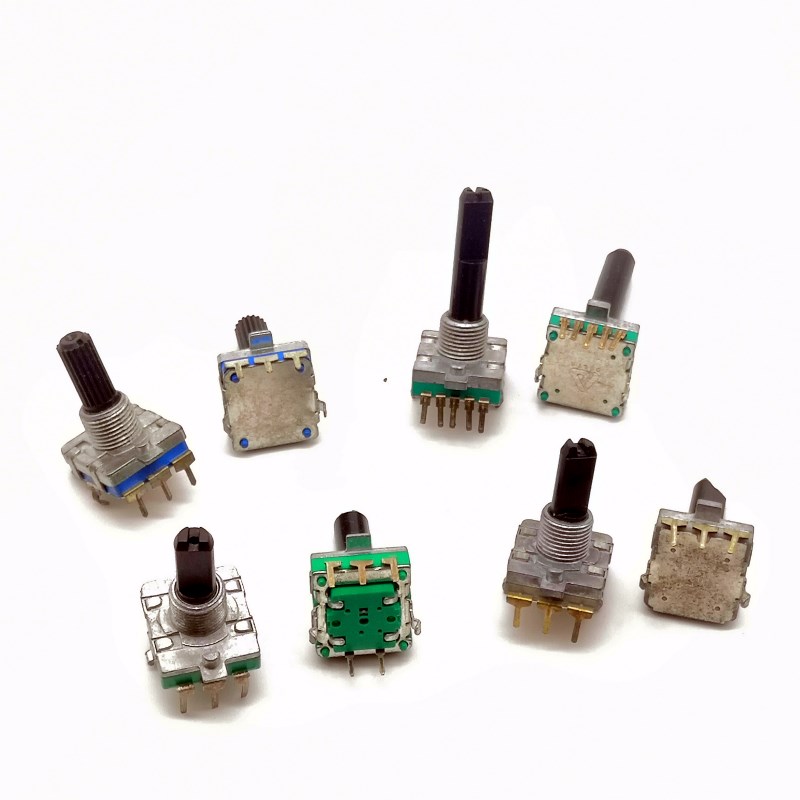 EC16型编码器3脚功放机音量调节器控制器360度音箱旋转可调电位器