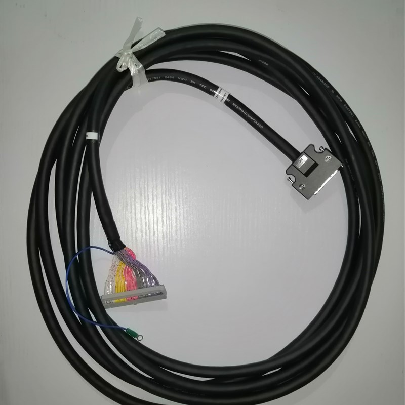 泰志达I/O线6.0米50PIN(1300系统)RCB4-9(SKT)101500223-A000