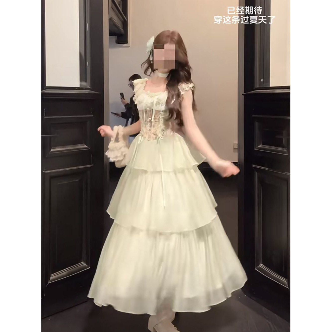 法式少女度假风碎花连衣裙女夏季新款甜美清新气质修身显瘦长裙子