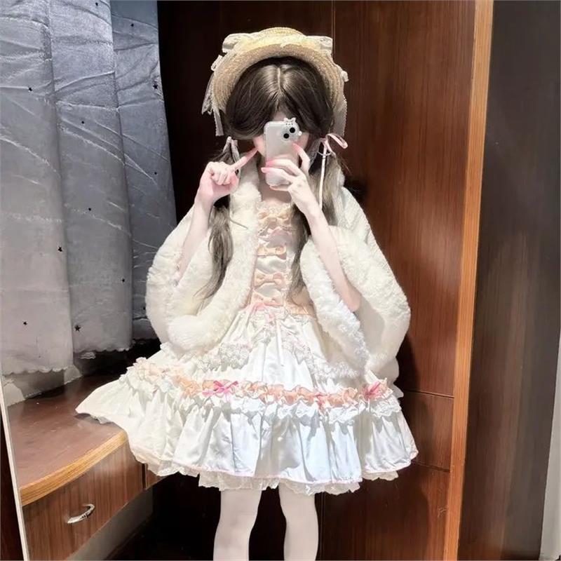 2025新款斗篷披肩配婚纱lo裙马面裙群百搭加绒加厚秋冬开衫小外套