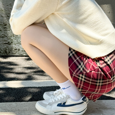 欣兰朵光腿神器女春秋薄款裸感肉色加绒打底裤丝袜透肉加厚连袜冬