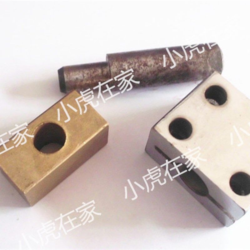 纸箱机械设备配件印刷开槽机配件横移铜块轴座铜块,3C数码配件,USB多功能数码宝,淘宝优惠券,粉丝福利购,淘宝优惠卷