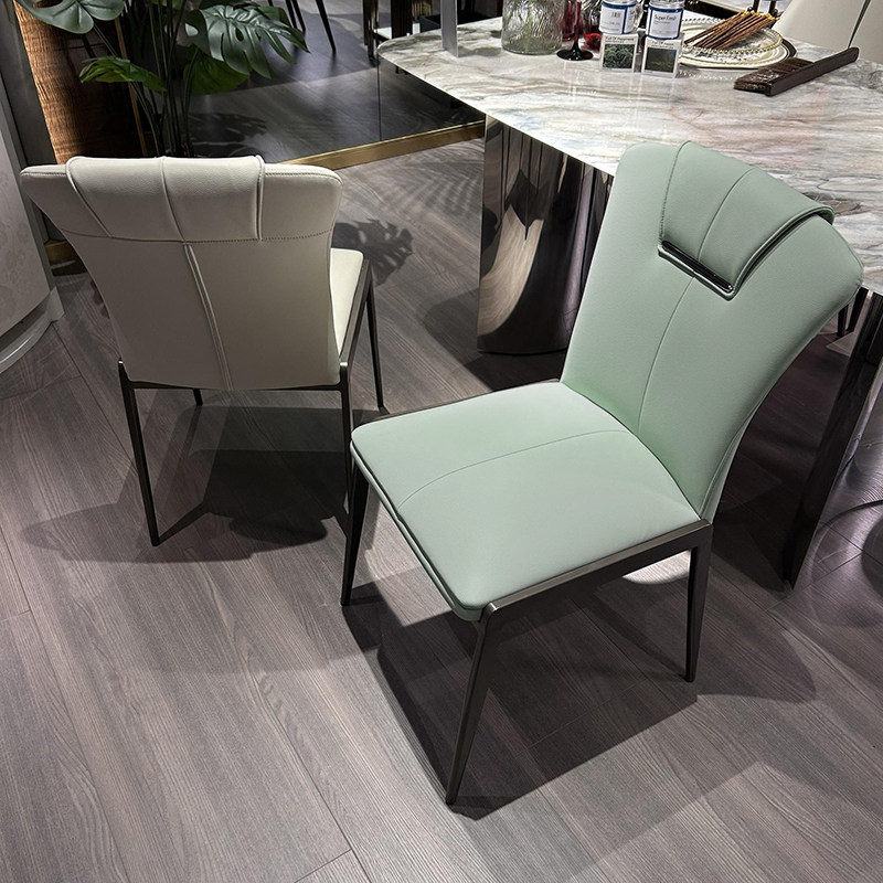 高级感轻奢皮餐桌椅子现代简约高端餐椅酒店高靠背椅子家用宴会椅