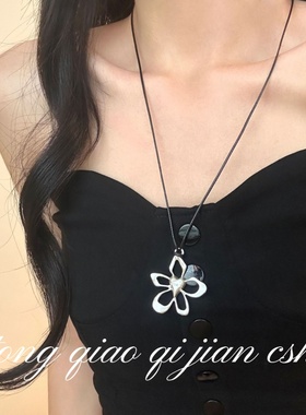 镂空花朵黑绳抽拉可调节长款项链