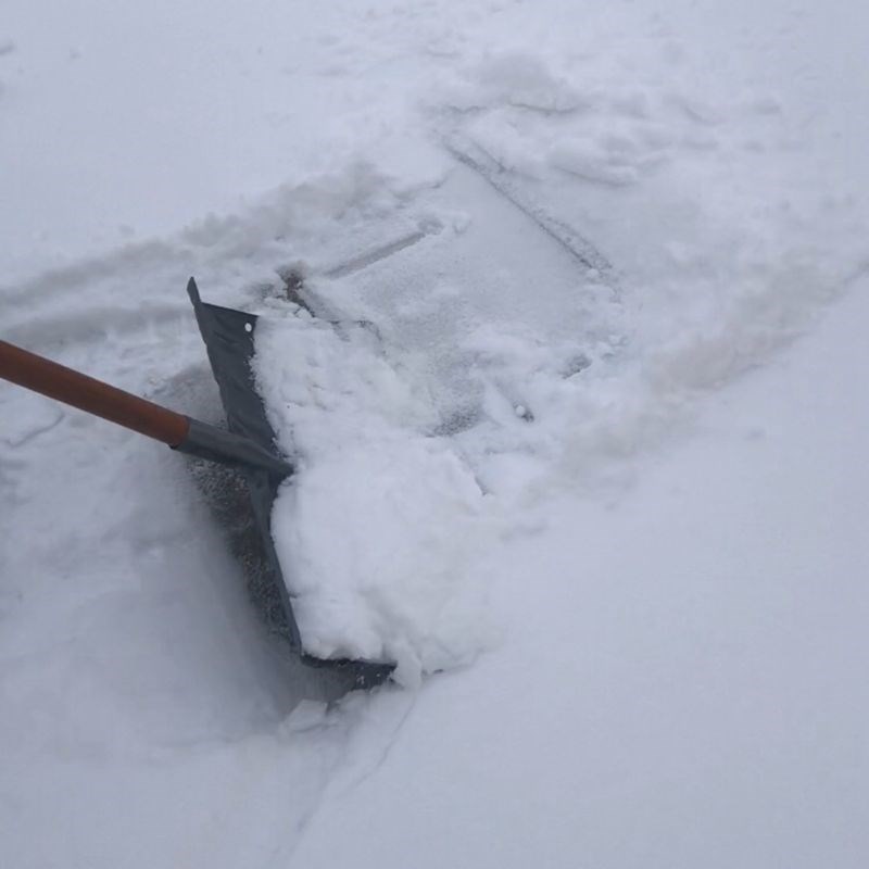 雪铲推雪铲子锰钢推雪板加大加厚大号家用多功能收粮清粪除雪工具