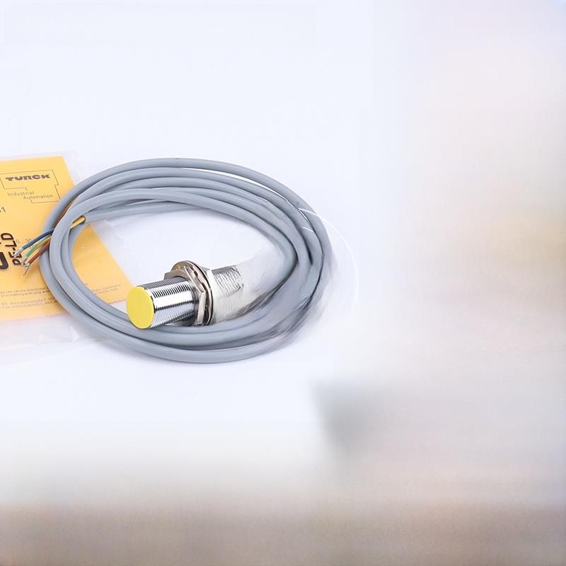 图尔克接近开关Ni4-M12-AN6X Bi4-M18-AP6X-H1141 Ni8-M12-VP6X