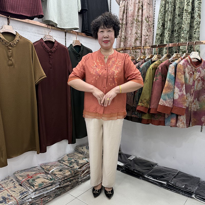 夏装新款碎花洋气休闲套装女202D5年妈妈流行小衫百搭奶奶两件套