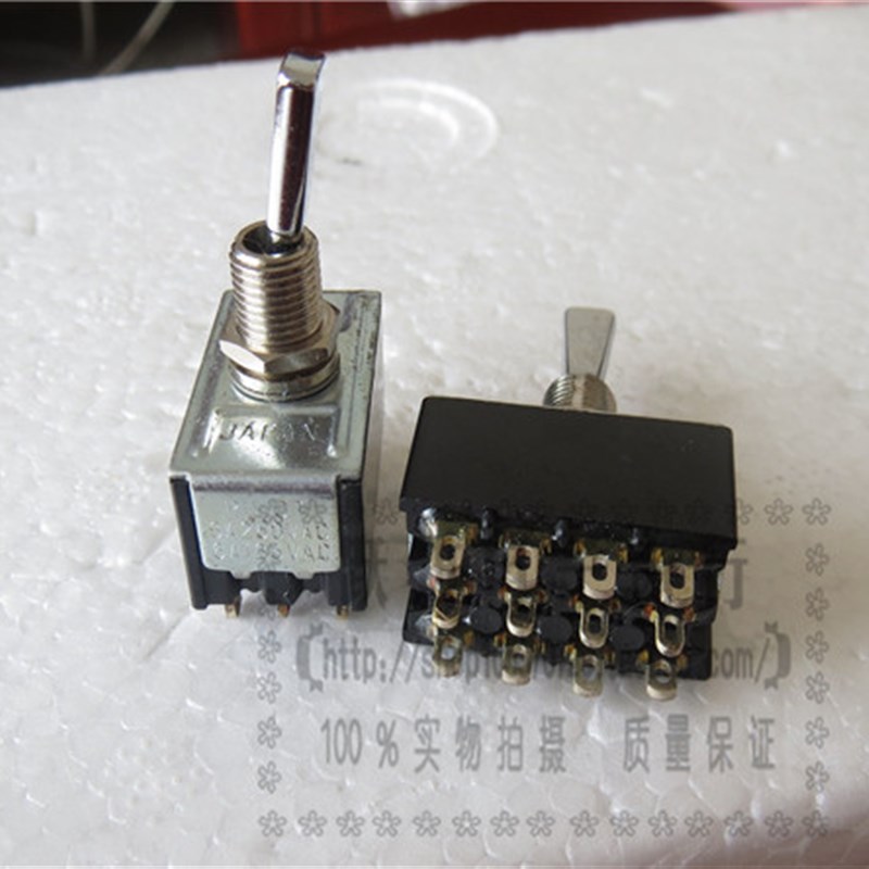 进口日本PILOT 6403钮子开关3A250V 6A125V 12脚3档摇头开关扇柄