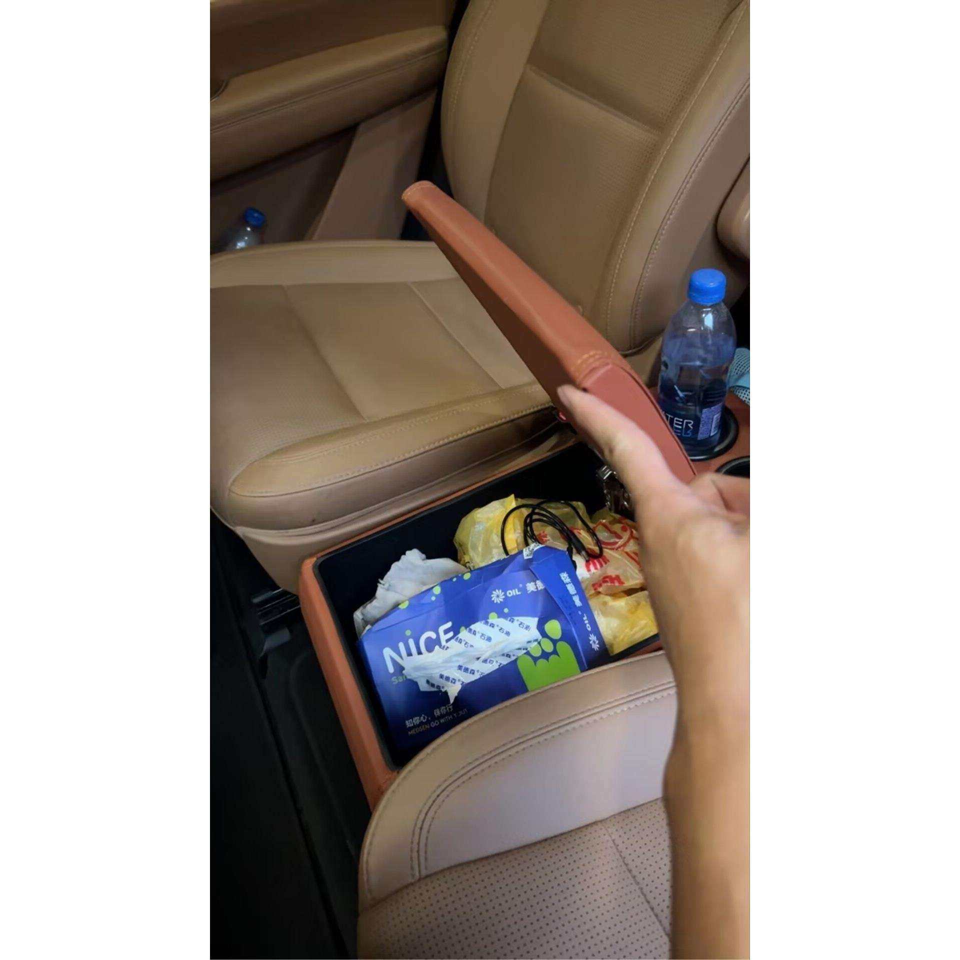 理想oneL8 L9中间二排扶手箱收纳箱储物盒汽车改装配件手扶箱专用