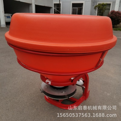 启泰四轮带悬挂式撒机 600L圆桶撒播机 化复合抛撒机