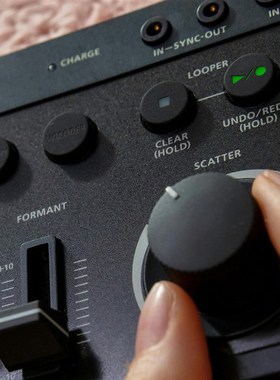 olnd罗兰o 人声效果器J和弦合成器节奏鼓机