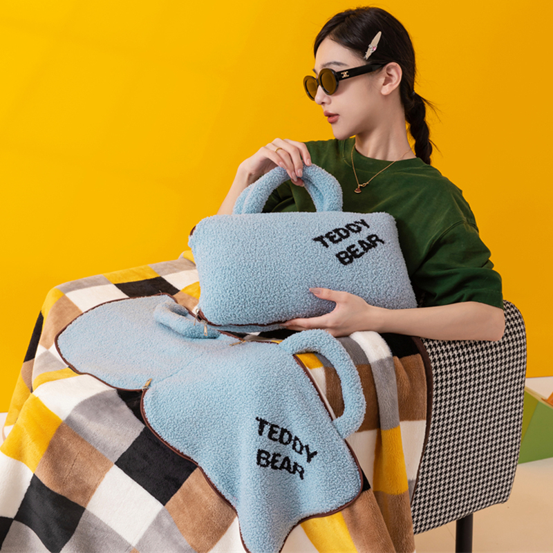 抱枕被子两用午睡毯子二合一车用枕头被办公室午休靠枕车载盖毯