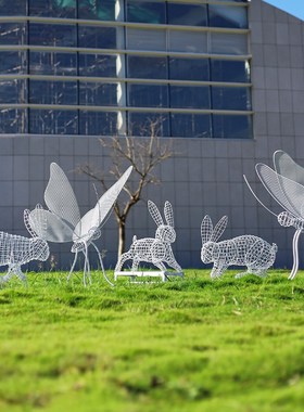 户外不锈钢镂空兔子雕塑摆件房地产铁艺蝴蝶园林景观草坪装饰小品