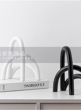 现代简约树脂几何拱形创意软装饰品样板房家居玄关电视柜艺术摆件