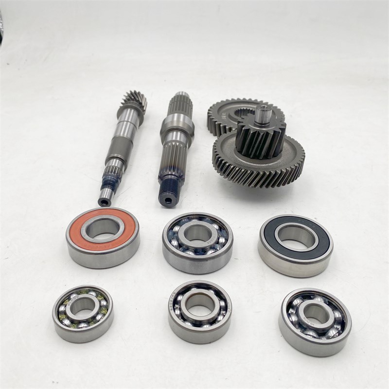 巧格i125套齿新福喜AS新巡鹰旭鹰赛鹰后传动箱齿轮轴尾牙后轮轴承
