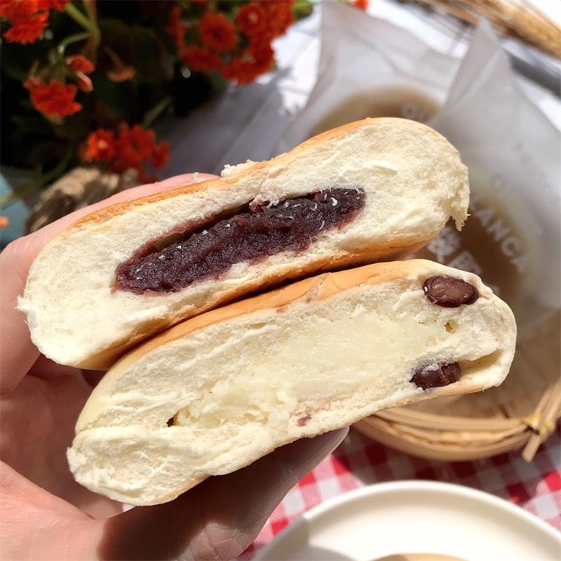 新货红豆面包轻甜豆乳餐包