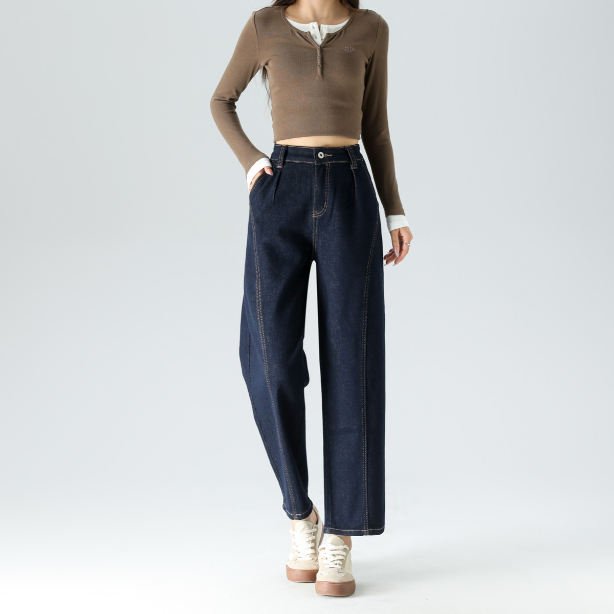 衣恋集团旗下秋季纯色宽松舒适工装风复古长裤子女式牛仔裤弯刀裤,女装/女士精品,牛仔裤,淘宝优惠券,粉丝福利购,淘宝优惠卷