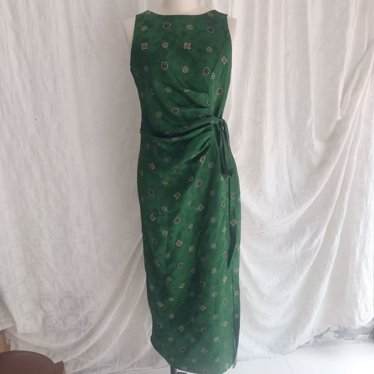 服装定制缝纫加工精修制作真丝蚕丝香云纱女士夏季紧身小众连衣裙